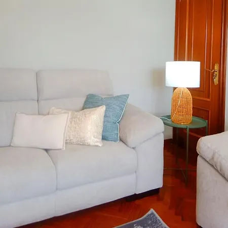 Leones Apartment Viveiro