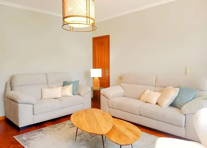 Leones Appartement *